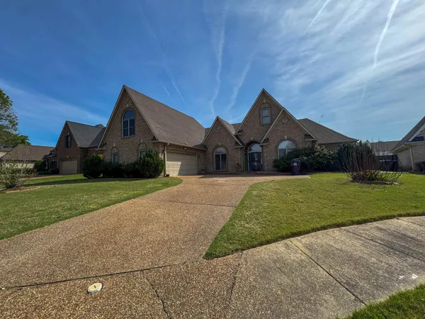 $3,100 | 10521 Red Stone Drive, Collierville, TN 38017