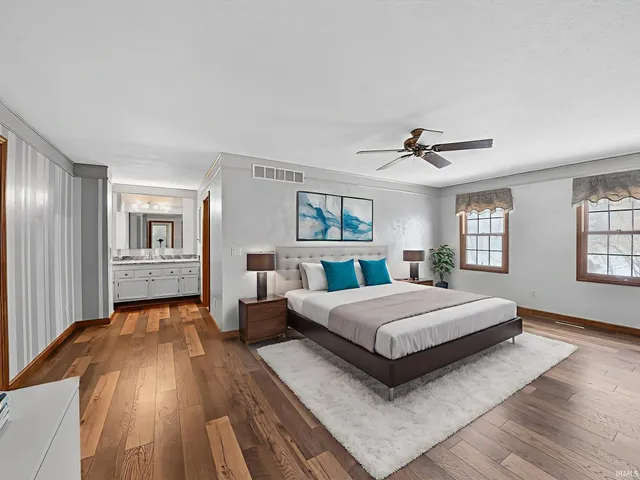 $484,900 | 59180 Deer Run Court, South Bend, IN 46614