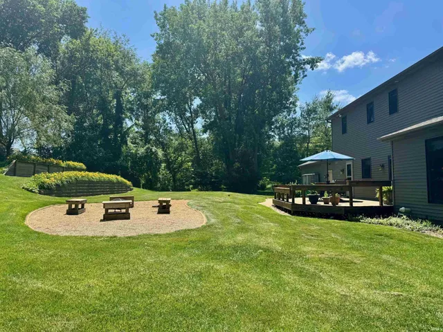 $484,900 | 59180 Deer Run Court, South Bend, IN 46614