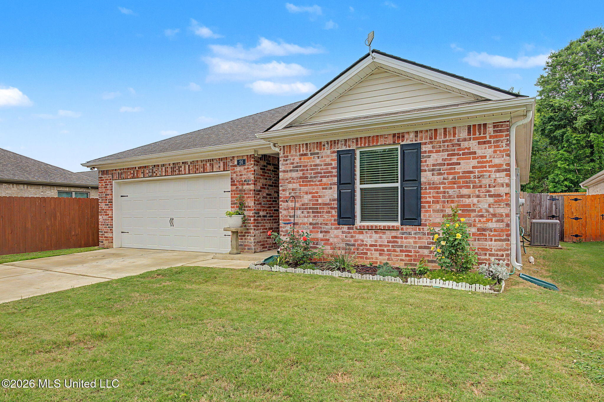 26 Lee Creek Road Byhalia, MS 38611 - Photo 4 of 29 4-web-or-mls-26 Lee Creek Ln-3