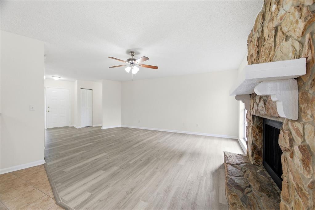 727 Isleton Drive Brandon, FL 33511 - Photo 12 of 41