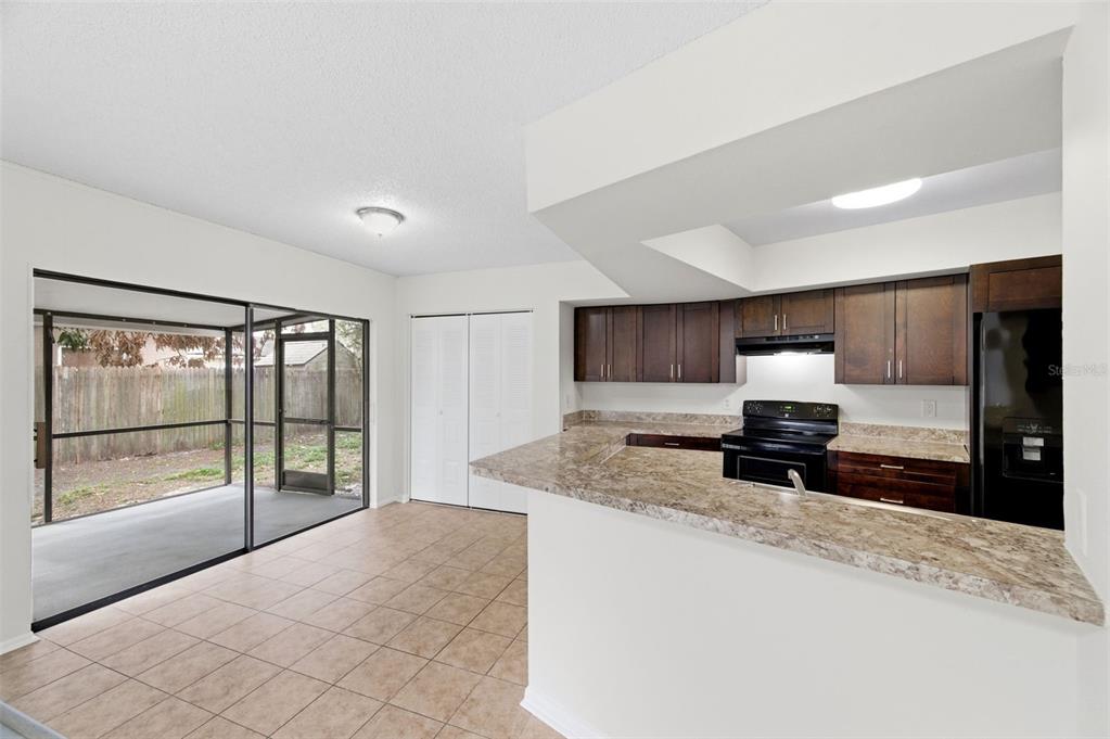 727 Isleton Drive Brandon, FL 33511 - Photo 13 of 41