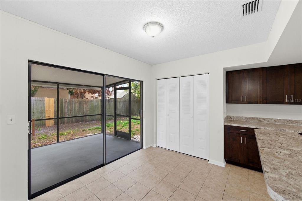 727 Isleton Drive Brandon, FL 33511 - Photo 17 of 41