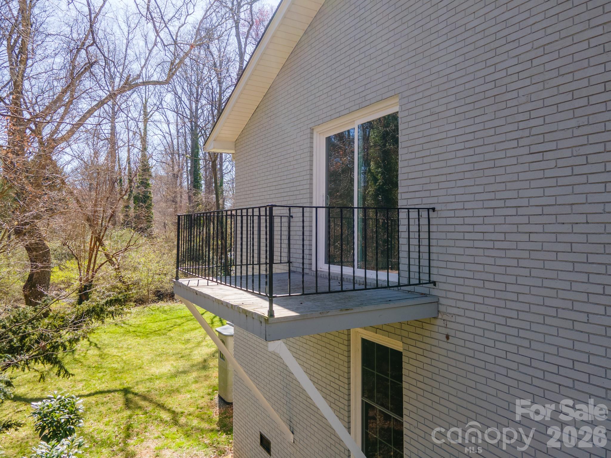 306 7th St Place Northeast Conover, NC 28613 - Photo 6 of 47 a view of a house with a large window