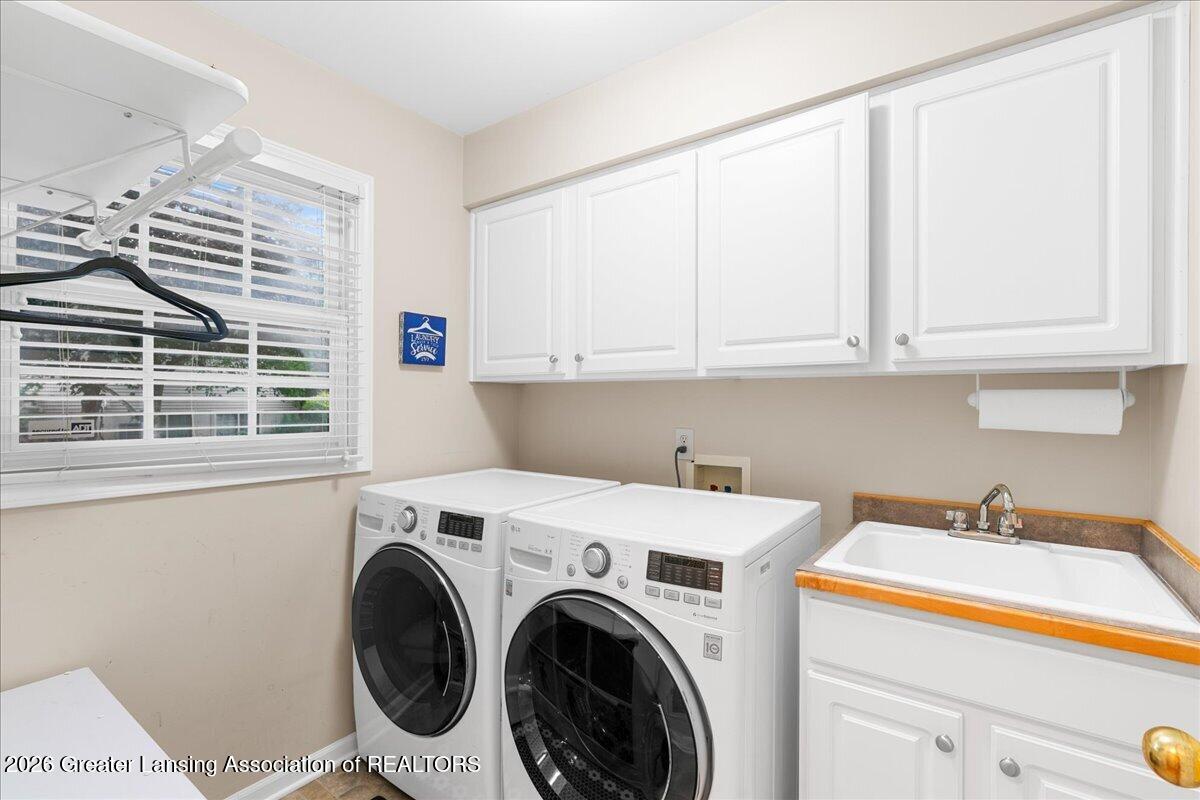 3294 Hidden Ridge Drive Dewitt, MI 48820 - Photo 20 of 51 30-Media Jett - 54