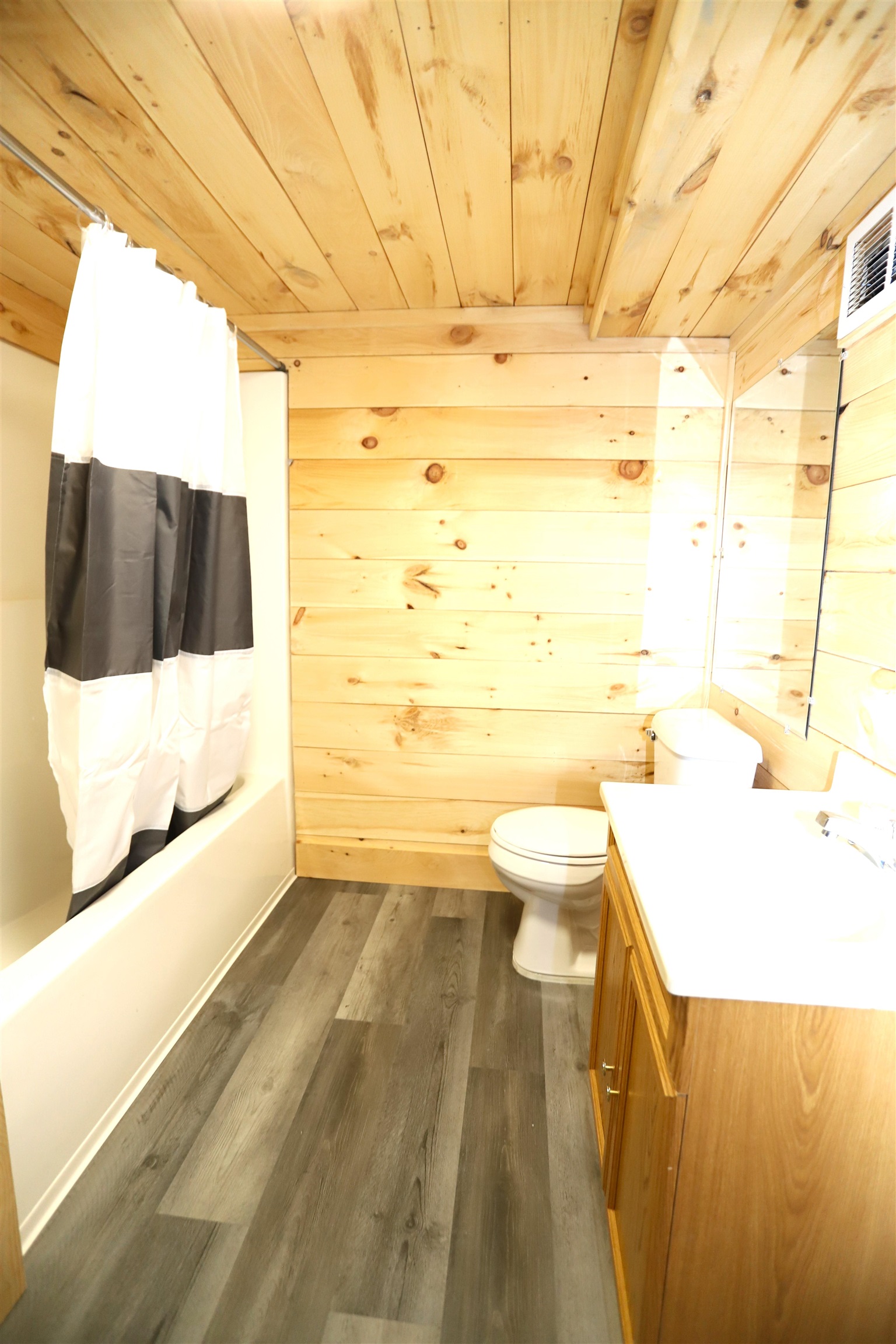 175 Woods Farm Road Derby, VT 05855 - Photo 22 of 37 Gallery Image 22