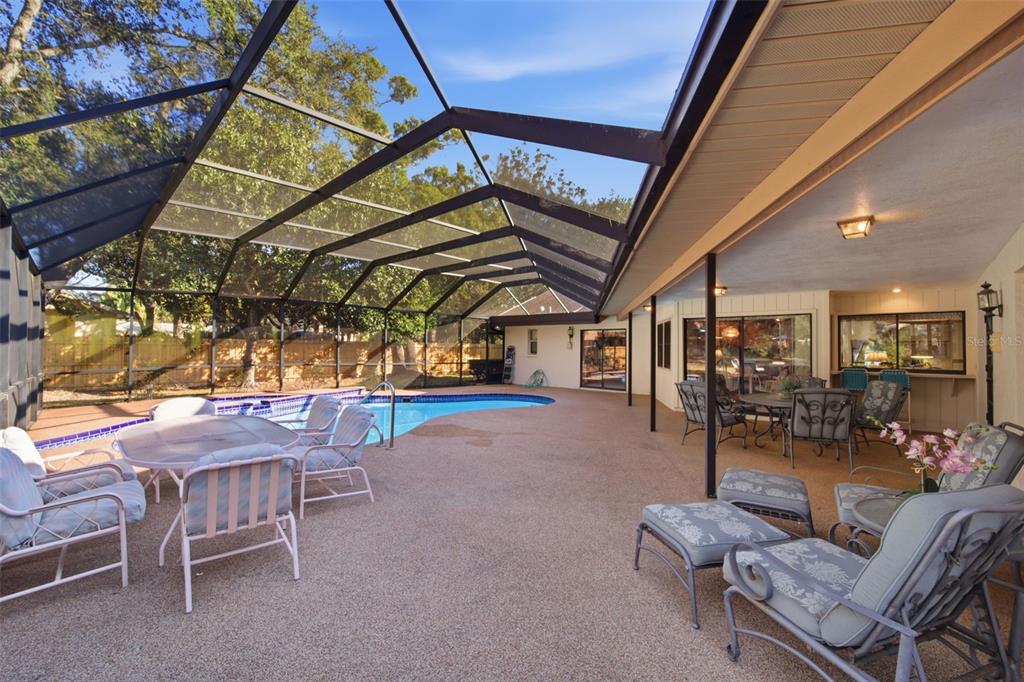 10353 Barry Drive Largo, FL 33774 - Photo 27 of 33