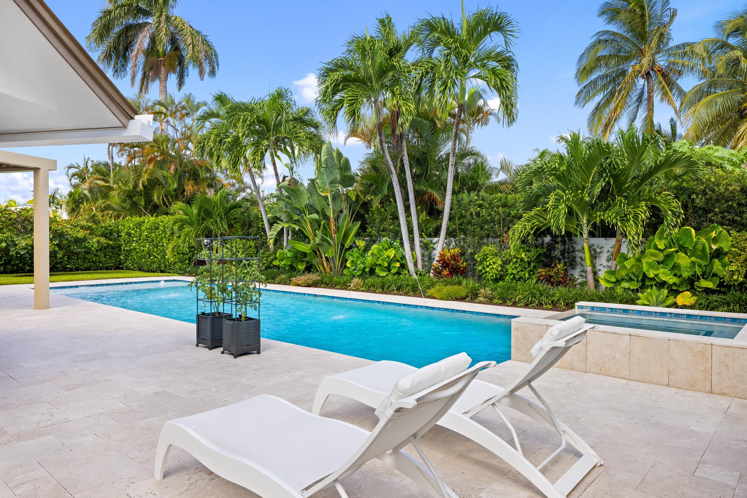 843 Northeast Mulberry Drive Boca Raton, FL 33487 - Photo 22 of 57 a view of an outdoor space with sitting area