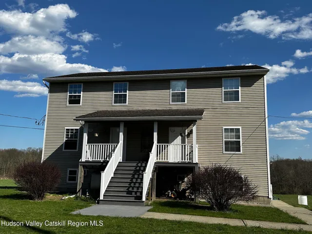 $2,300 | 376 Highway 32, Unit 1, Newburgh, NY 12550