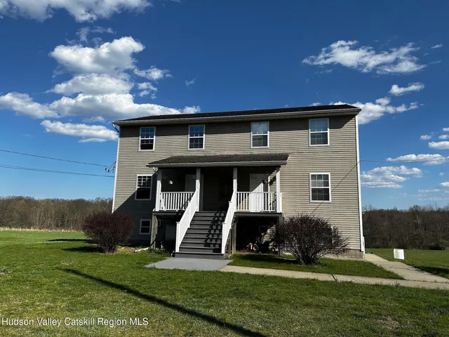 $2,300 | 376 Highway 32, Unit 1, Newburgh, NY 12550