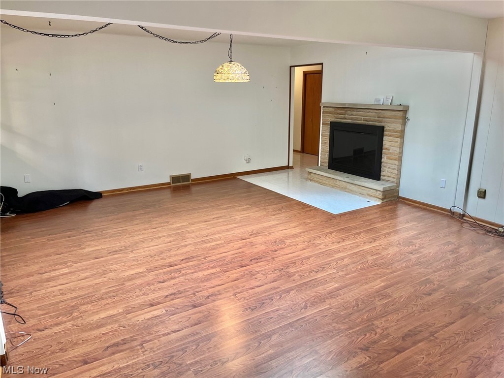 923 Andrews Road Medina, OH 44256 - Photo 17 of 35 Family Room with Fireplace
