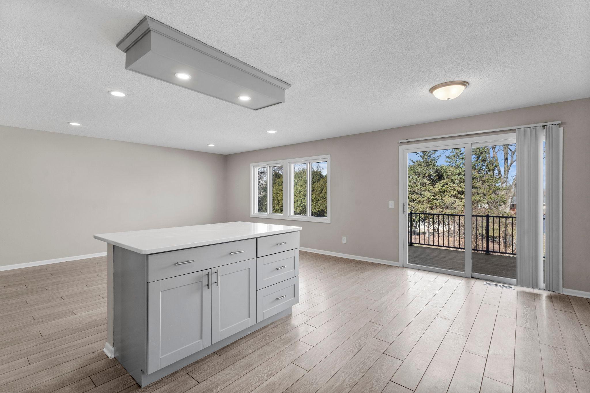 14510 Wellington Road Minnetonka, MN 55391 - Photo 12 of 70