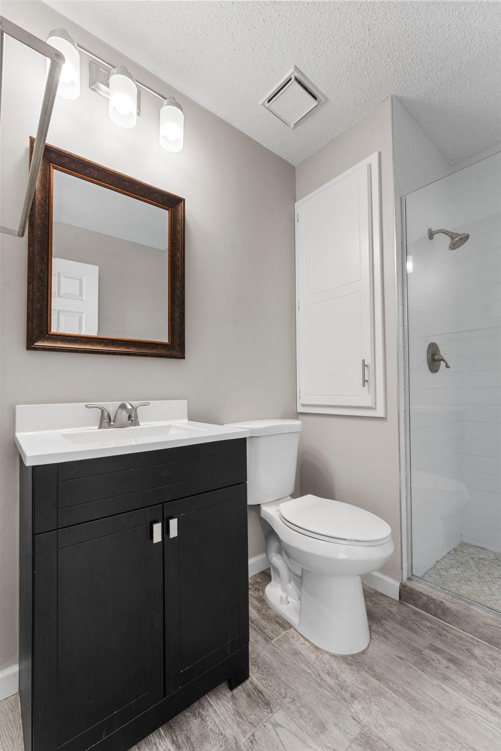 14510 Wellington Road Minnetonka, MN 55391 - Photo 19 of 70