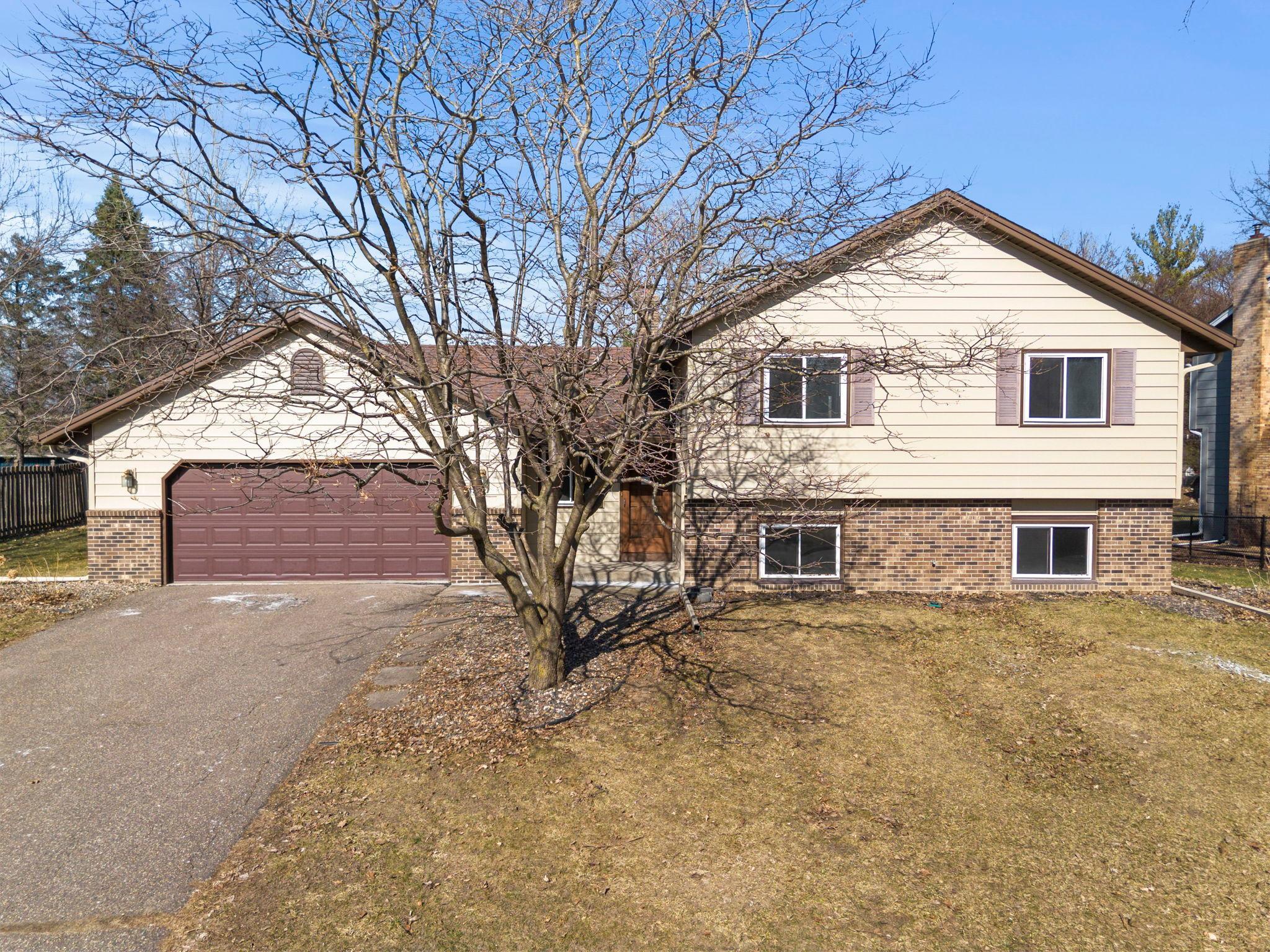 14510 Wellington Road Minnetonka, MN 55391 - Photo 2 of 70