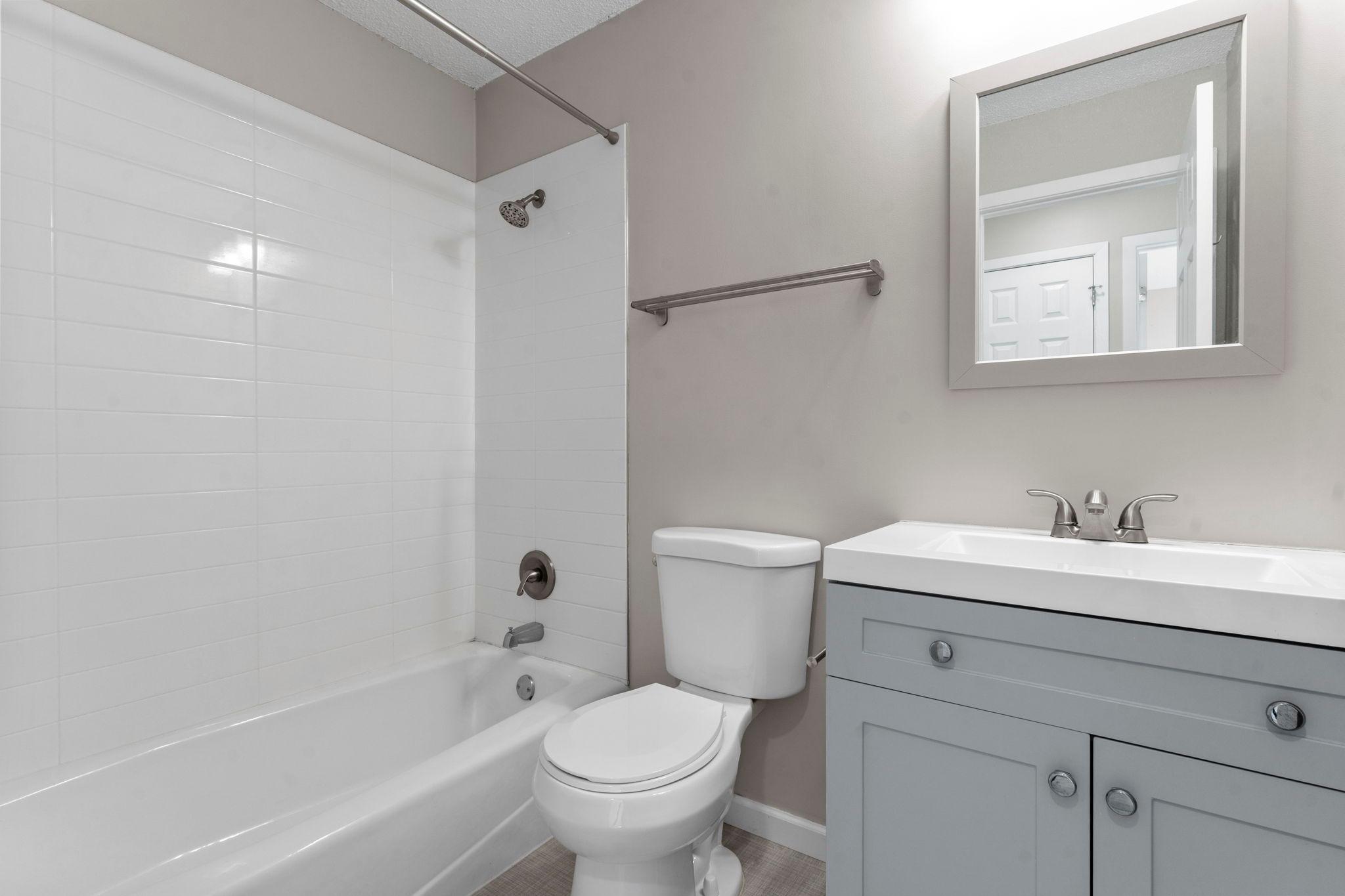 14510 Wellington Road Minnetonka, MN 55391 - Photo 22 of 70