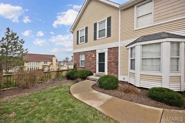 $200,000 | 1755 Florine Boulevard, Unit A, St. Charles, MO 63303