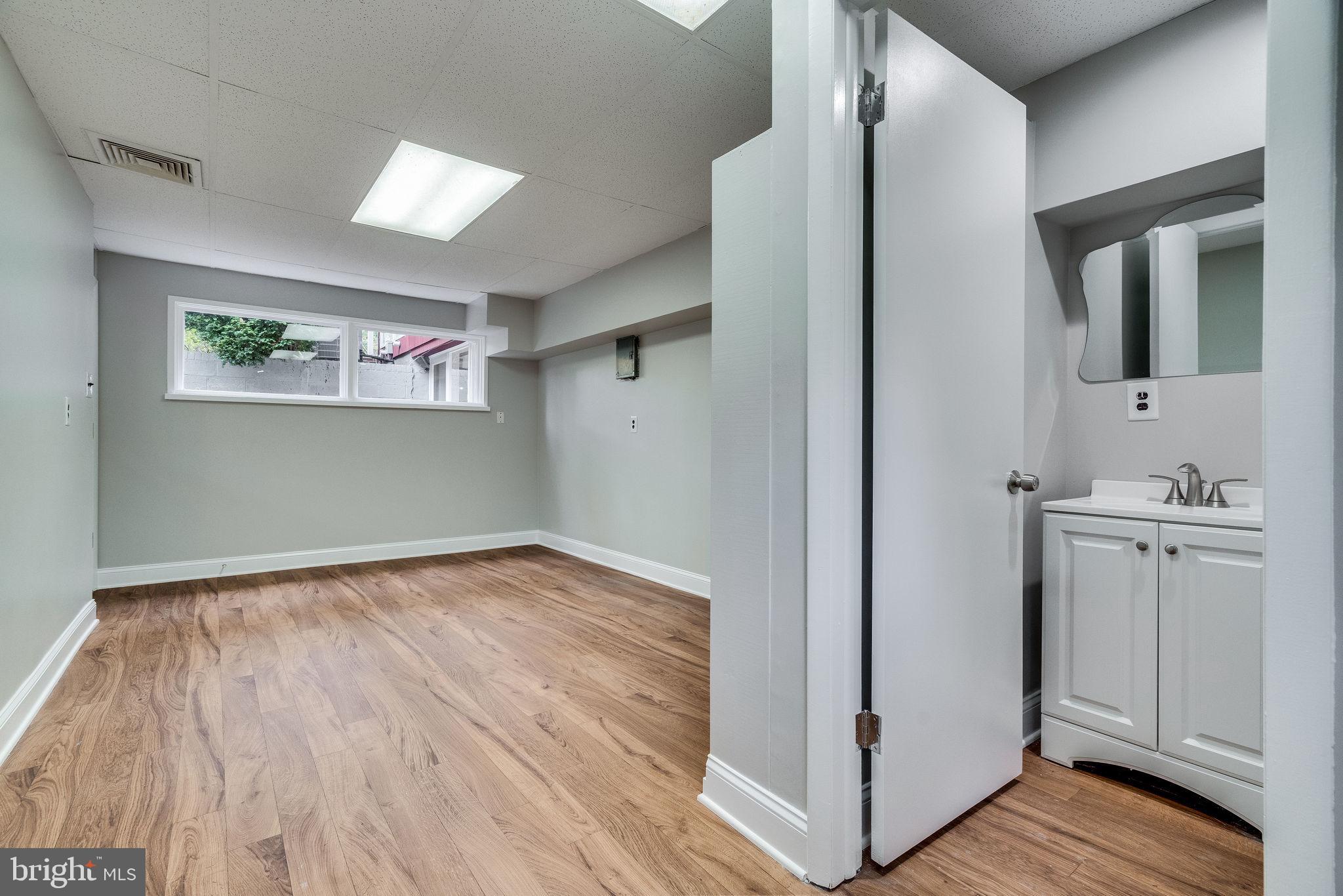 1907 Marthas Road Alexandria, VA 22307 - Photo 29 of 35 Separate studio/workshop has a half bath