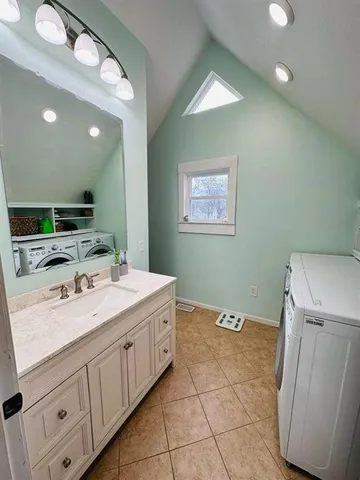 $184,000 | 310 East Park Street, Yates Center, KS 66783