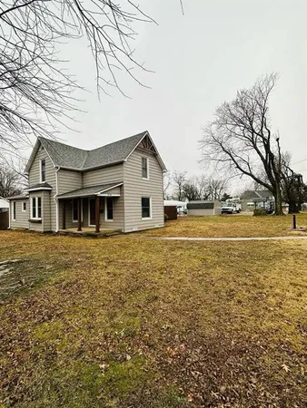 $180,000 | 310 East Park Street, Yates Center, KS 66783