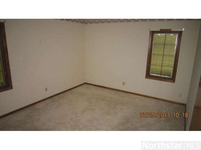 406 19th Street Southwest Austin, MN 55912 - Photo 12 of 13 Gallery Image 12