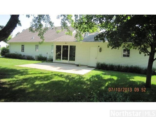 406 19th Street Southwest Austin, MN 55912 - Photo 4 of 13 Gallery Image 4