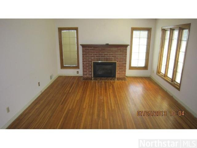 406 19th Street Southwest Austin, MN 55912 - Photo 10 of 13 Gallery Image 10