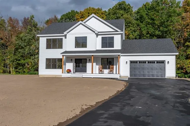 $925,000 | 77 White Rock Hill Road, Bow, NH 03304