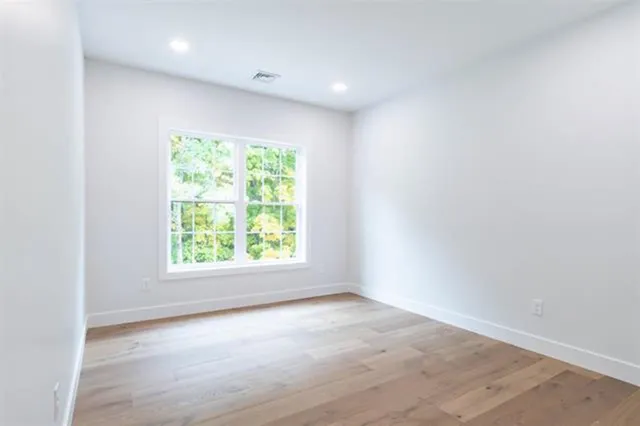 $925,000 | 77 White Rock Hill Road, Bow, NH 03304