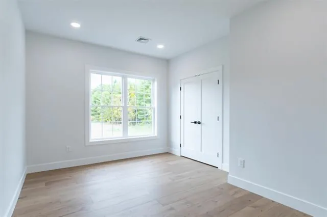 $925,000 | 77 White Rock Hill Road, Bow, NH 03304