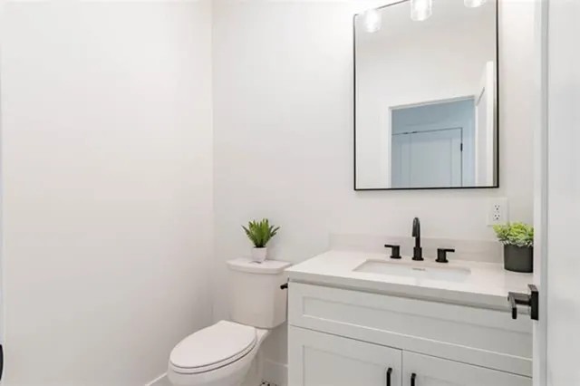 $925,000 | 77 White Rock Hill Road, Bow, NH 03304