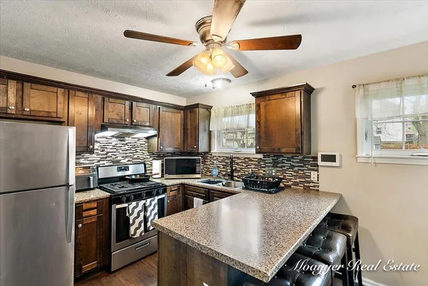$299,900 | 875 Martin Luther King Junior Street Southeast, Grand Rapids, MI 49507