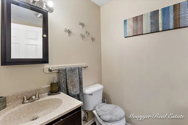 $299,900 | 875 Martin Luther King Junior Street Southeast, Grand Rapids, MI 49507
