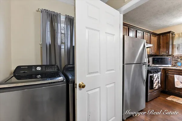 $299,900 | 875 Martin Luther King Junior Street Southeast, Grand Rapids, MI 49507