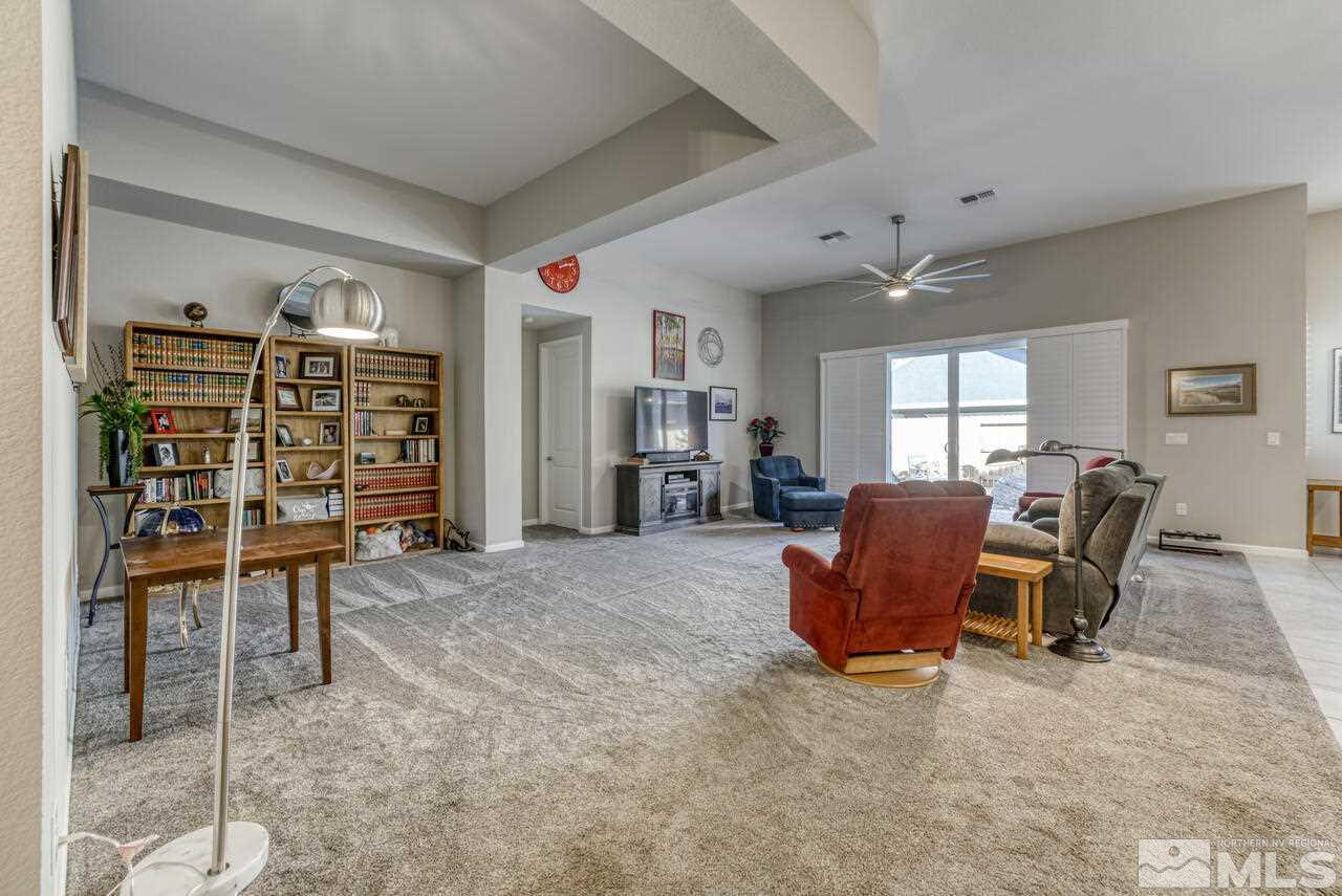 9470 Baldacci Road Reno, NV 89521 - Photo 5 of 35 a living room with furniture