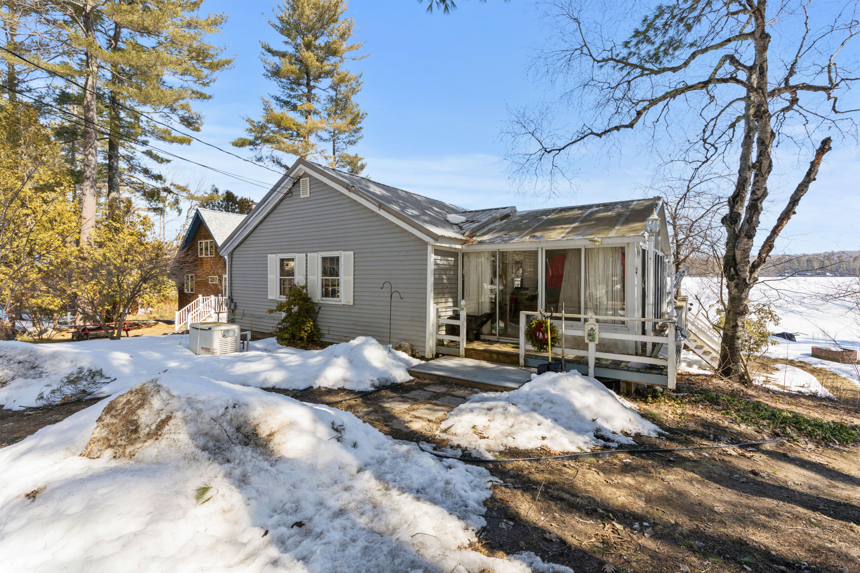 39 Thomas Pond Shore Road Casco, ME 04015 - Photo 5 of 23 39 Thomas Pond Shore Casco-014