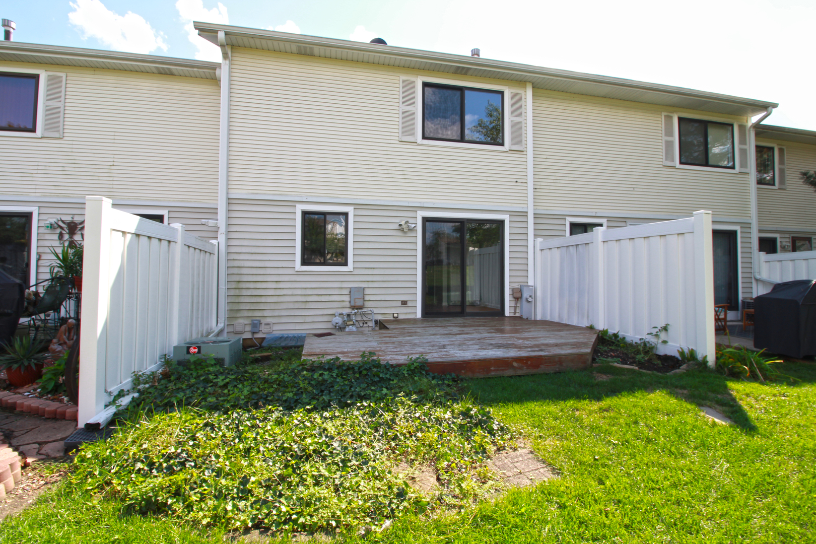 744 Ebbtide Schaumburg, IL 60193 - Photo 22 of 23