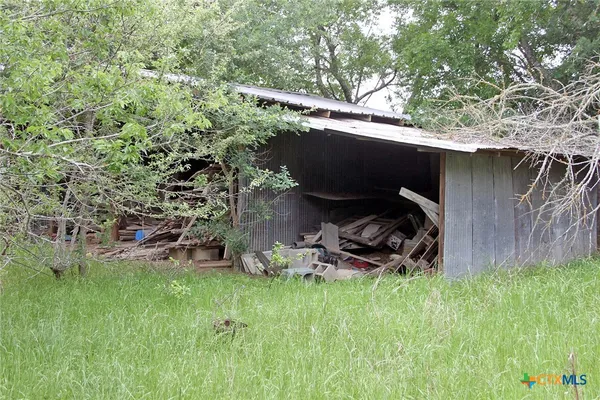 $220,000 | 7887 Pettytown Road, Red Rock, TX 78662
