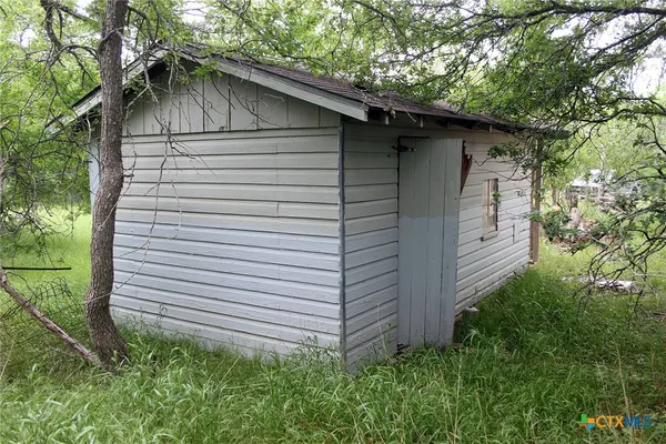 $220,000 | 7887 Pettytown Road, Red Rock, TX 78662