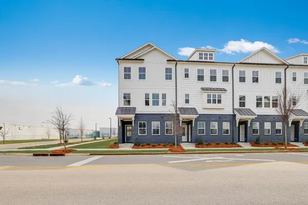 $422,900 | 3234 Aberdeen Row, Chattanooga, TN 37410