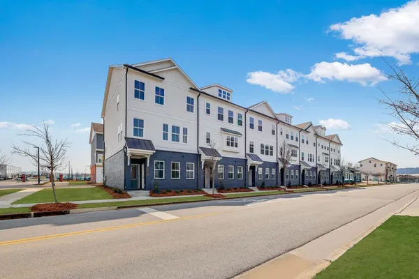 $422,900 | 3234 Aberdeen Row, Chattanooga, TN 37410