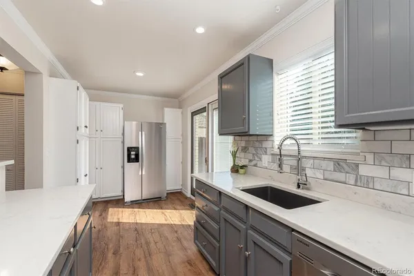 $2,600 | 4631 West Ponds Circle, Littleton, CO 80123