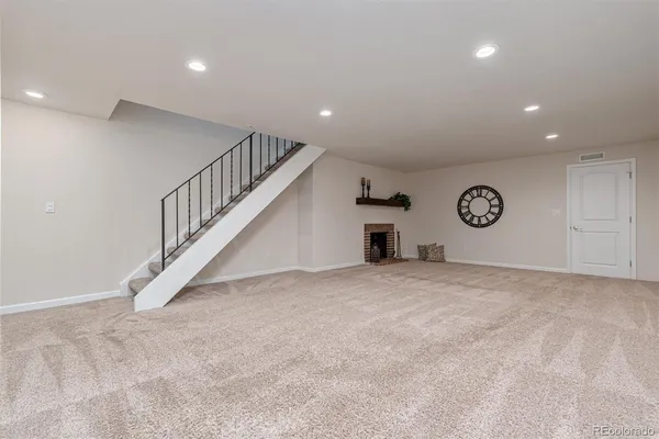 $2,600 | 4631 West Ponds Circle, Littleton, CO 80123