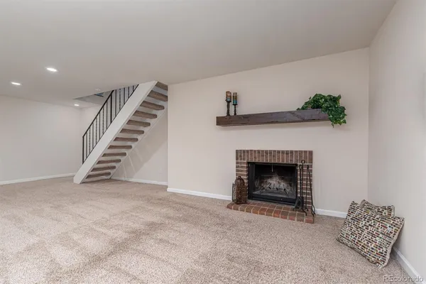 $2,600 | 4631 West Ponds Circle, Littleton, CO 80123