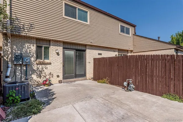 $2,600 | 4631 West Ponds Circle, Littleton, CO 80123