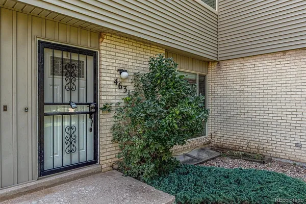 $2,600 | 4631 West Ponds Circle, Littleton, CO 80123