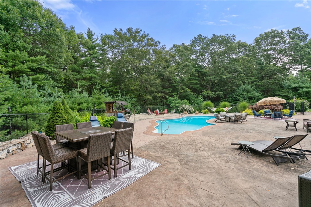 15 Gentry Farms Road Coventry, RI 02816 - Photo 34 of 50 Dining Table overlooking Pool