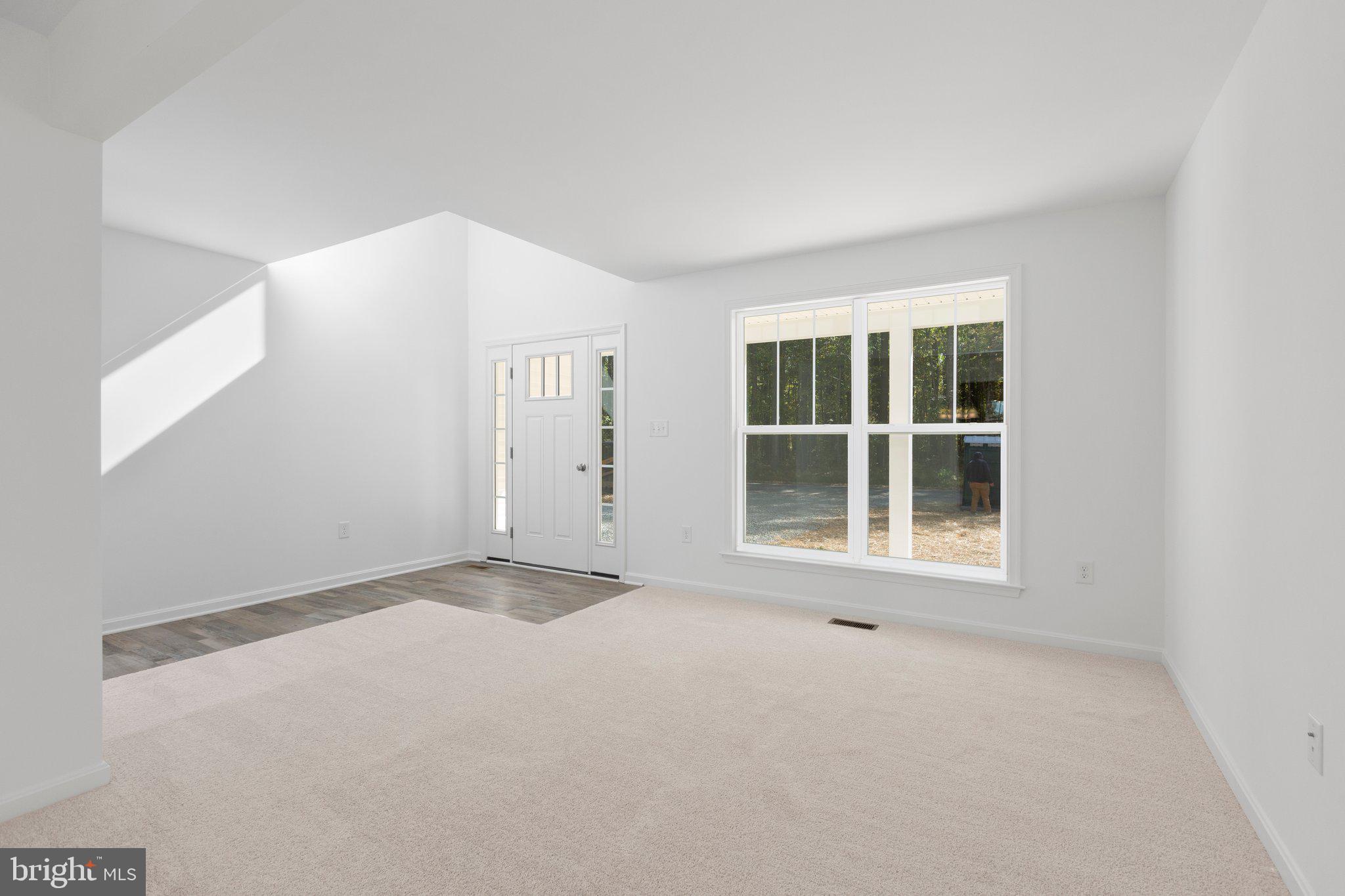 71 Laurel Lane Colonial Beach, VA 22443 - Photo 5 of 42