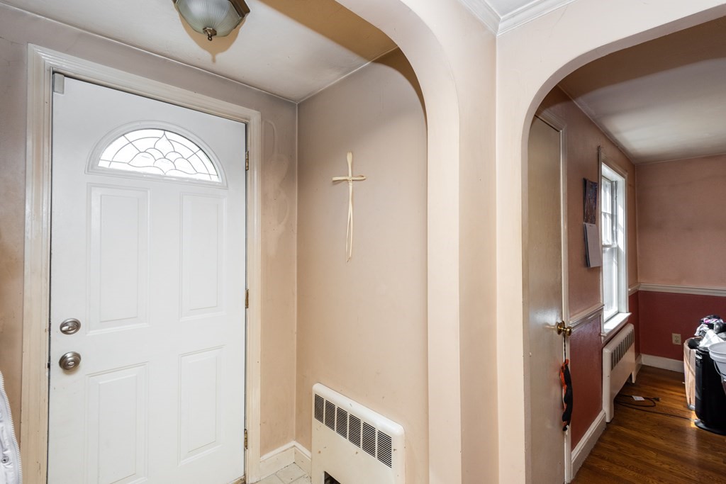 26 Longhill Road Lynn, MA 01904 - Photo 16 of 27 Gallery Image 16