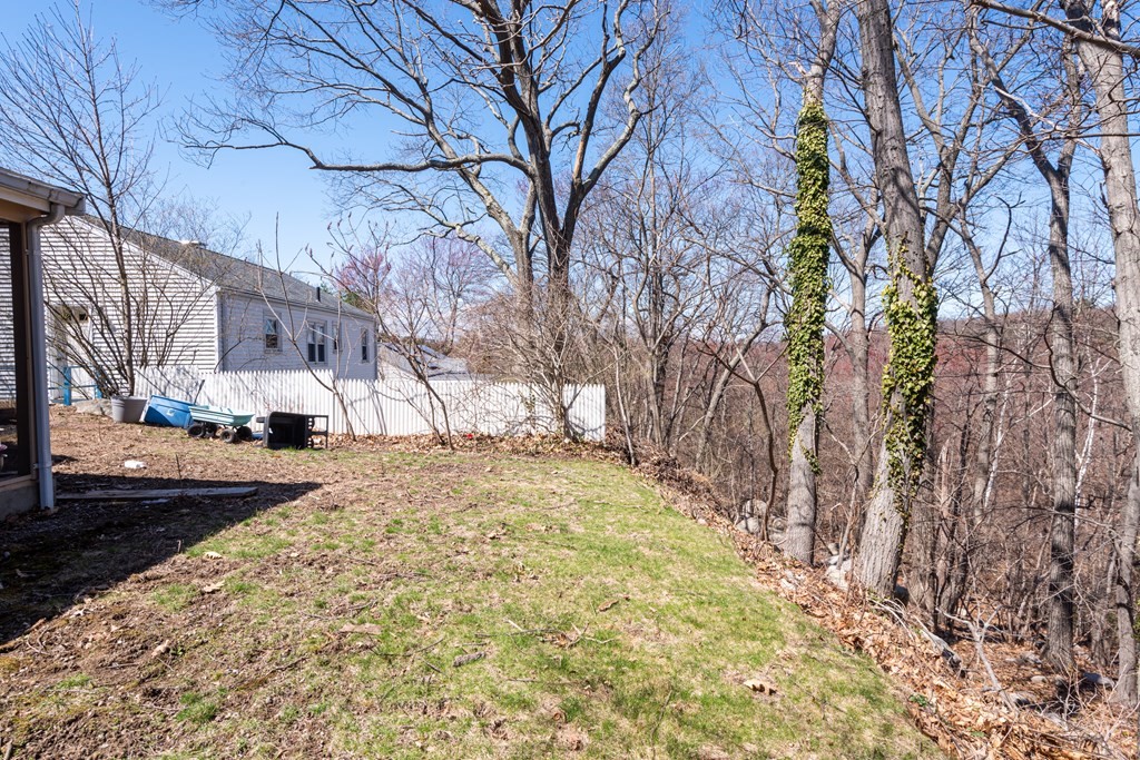 26 Longhill Road Lynn, MA 01904 - Photo 9 of 27 Gallery Image 9