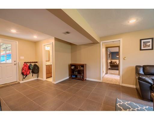 59 Queensland Road Billerica, MA 01862 - Photo 21 of 30 Gallery Image 21